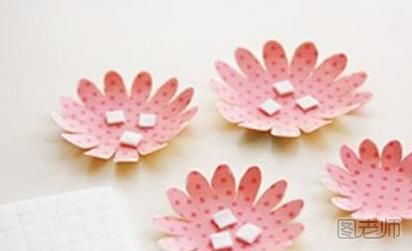 如何制作中秋节卡纸花朵 卡纸花朵手工制作