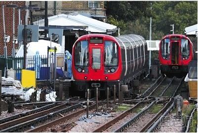 伦敦地铁发生恐怖袭击致22人受伤 遇到恐怖袭击怎么办