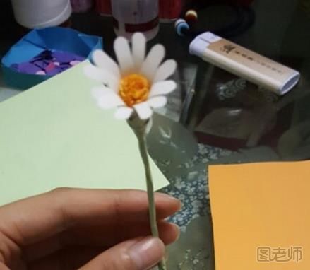 怎么制作卡纸小雏菊花束 制作卡纸小雏菊的方法