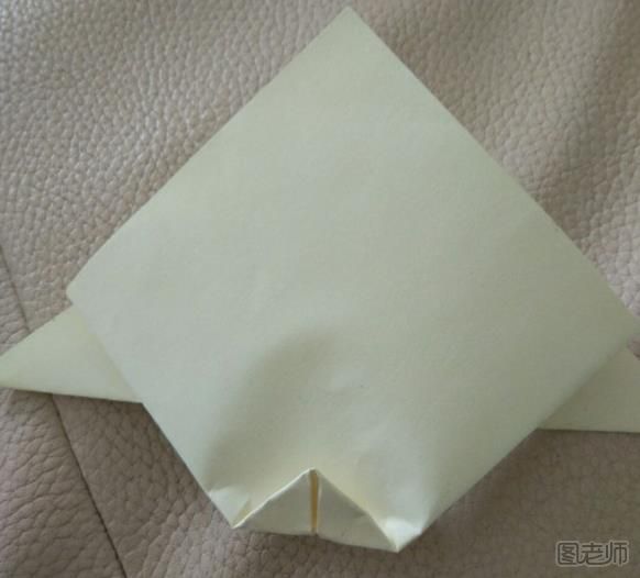 怎么用白纸叠一个萌萌哒香蕉 折纸香蕉的制作方法