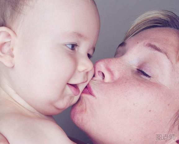 别让你的亲吻让宝宝陷入危险