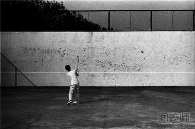 网球墙的练习方式  网球对墙练习的方法