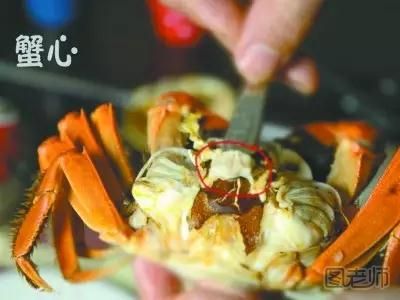 大闸蟹的正确吃法是什么？