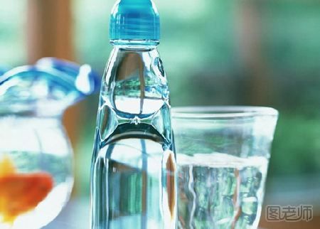  经常喝纯净水的危害？