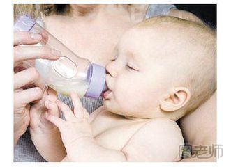 预防婴儿喝奶后打嗝的方法
