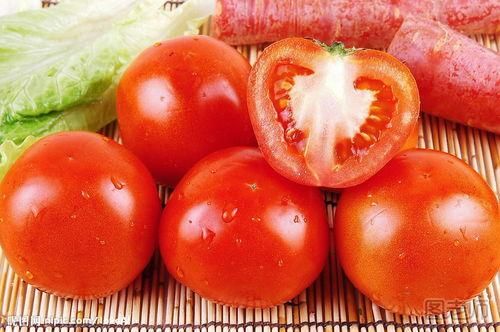 西红柿的功效和作用有哪些     食用西红柿的注意事项
