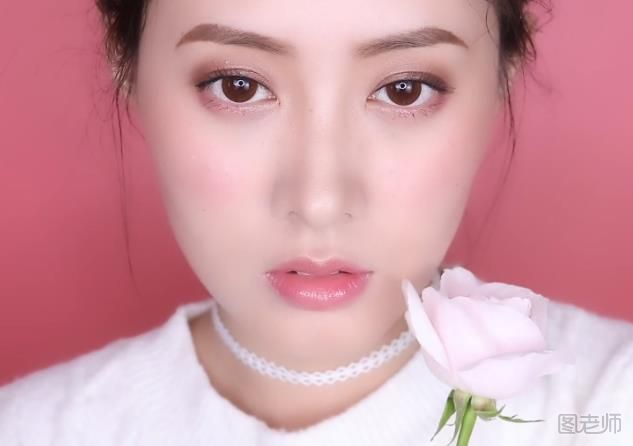 春季妆容怎么画 怎么打造日系粉玫瑰妆容
