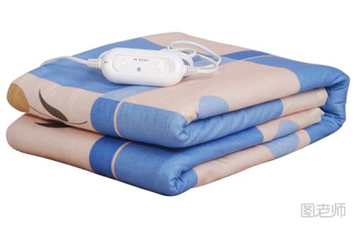 长期睡电热毯的危害有哪些？怎么使用电热毯才正确