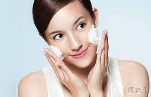敏感肌肤选择什么卸妆方式好？敏感肌肤需要怎么护理