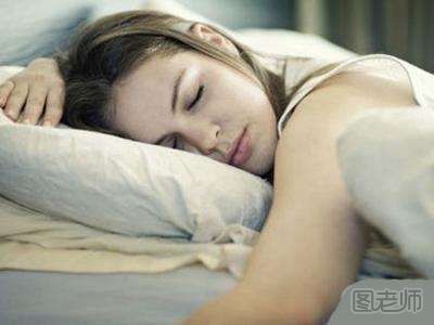 睡觉流口水是什么原因 睡觉流口水怎么办