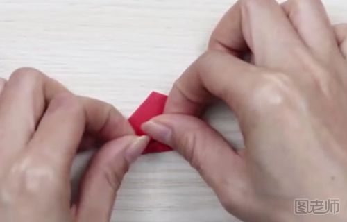 彼岸花的折纸视频教程 怎么做彼岸花的折纸