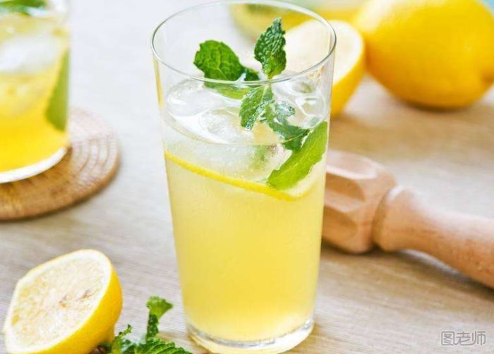 来月经可以喝柠檬水吗？喝柠檬水有什么好处？