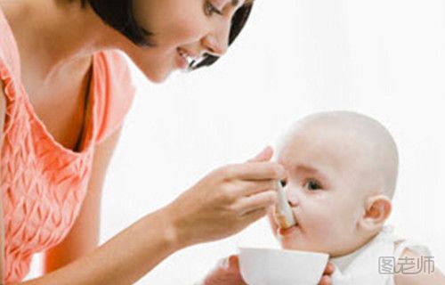 宝宝辅食盐添加过多有哪些危害？宝宝辅食应该怎么添加