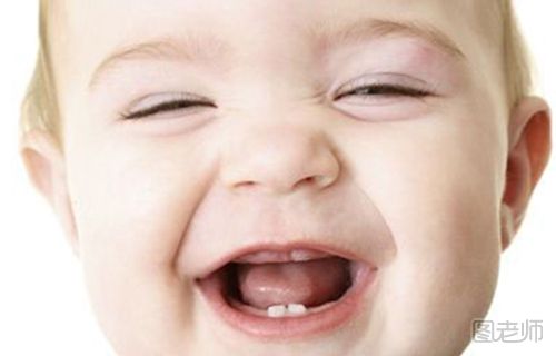 宝宝长牙有哪些护理误区？宝宝乳牙的护理方法有哪些