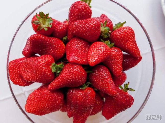 来月经能吃草莓吗？吃草莓有哪些好处？