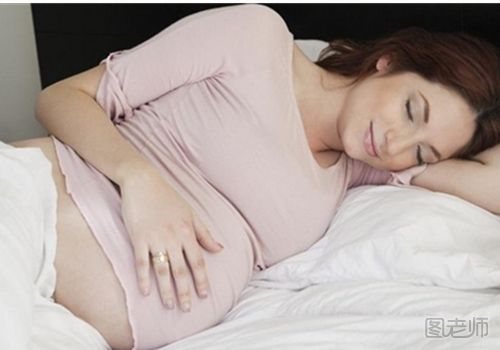 孕期肚子变硬怎么回事？孕期肚子硬正常么