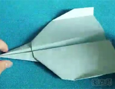纸飞机的折纸步骤教程