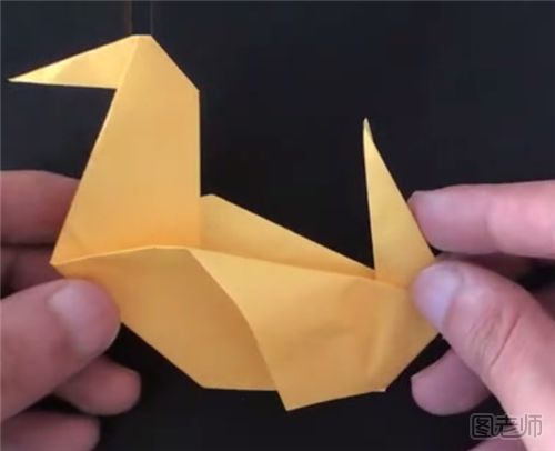 小黄鸭折纸步骤教程