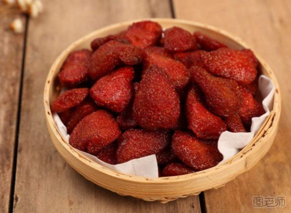 草莓干有没有营养 草莓干热量大吗