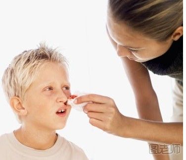 小孩流鼻血的原因有哪些