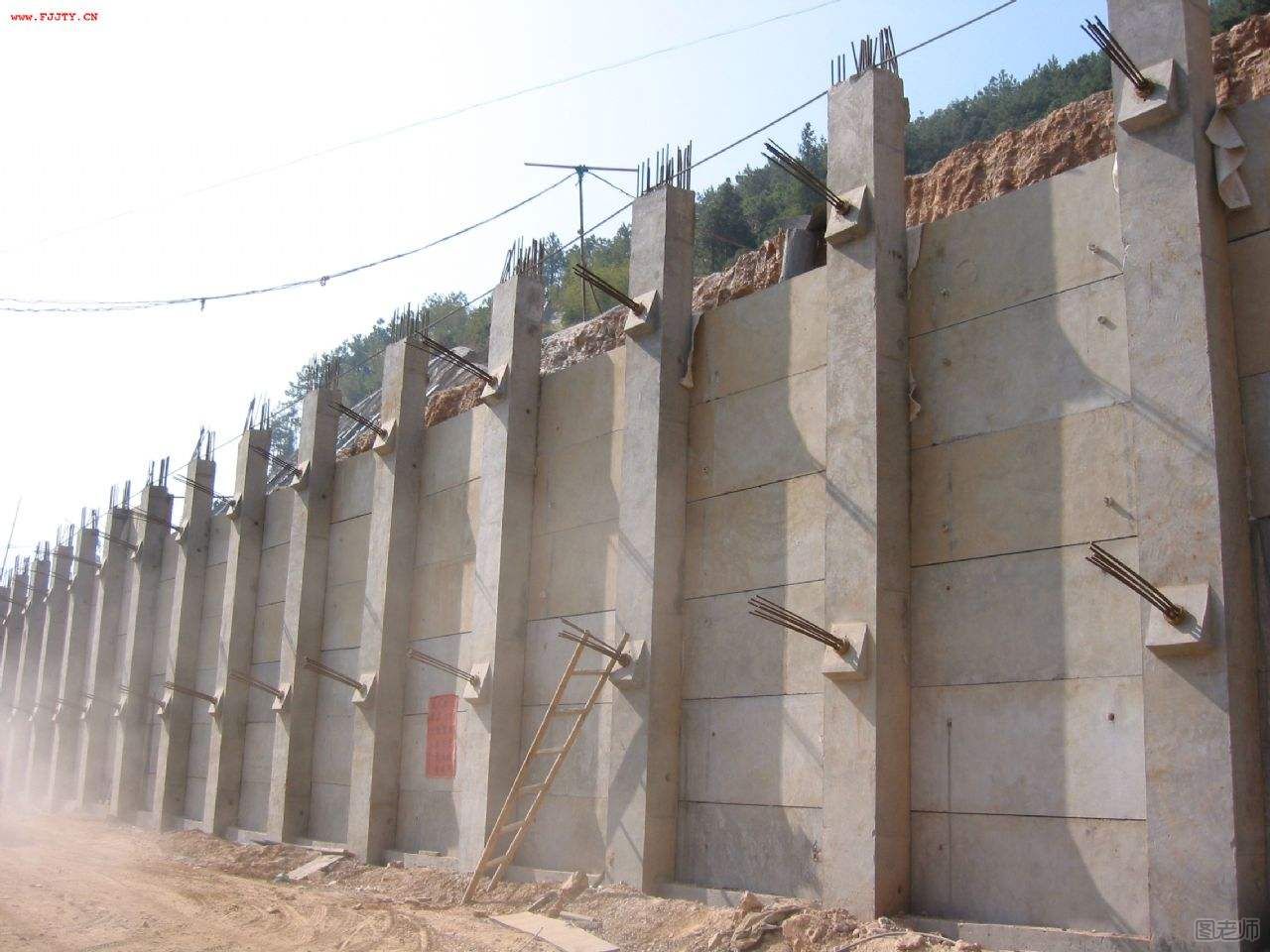 挡土墙按结构分的分类