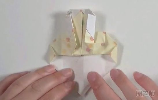 蘑菇折纸的教程
