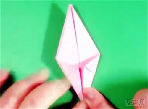 简单的桃子折纸步骤教程