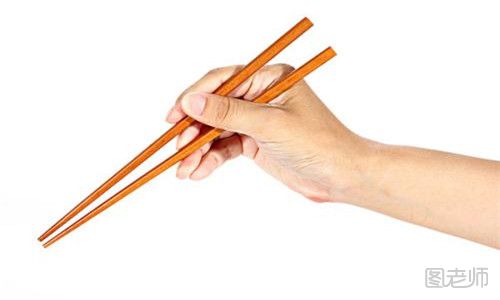 新买的筷子要怎么样才能彻底清洗干净？