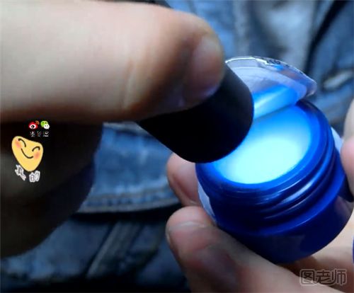 怎么辨别小蓝罐唇膏的真假 小蓝罐唇膏的真假辨别