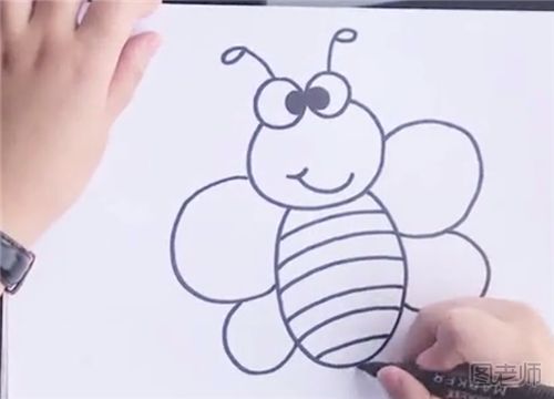 小蜜蜂简笔画具体步骤