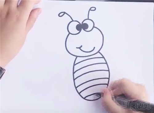 小蜜蜂简笔画具体步骤