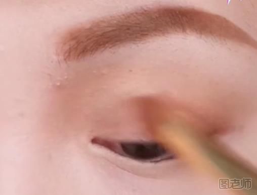 韩国网红脸妆容怎么画 网红妆容教学