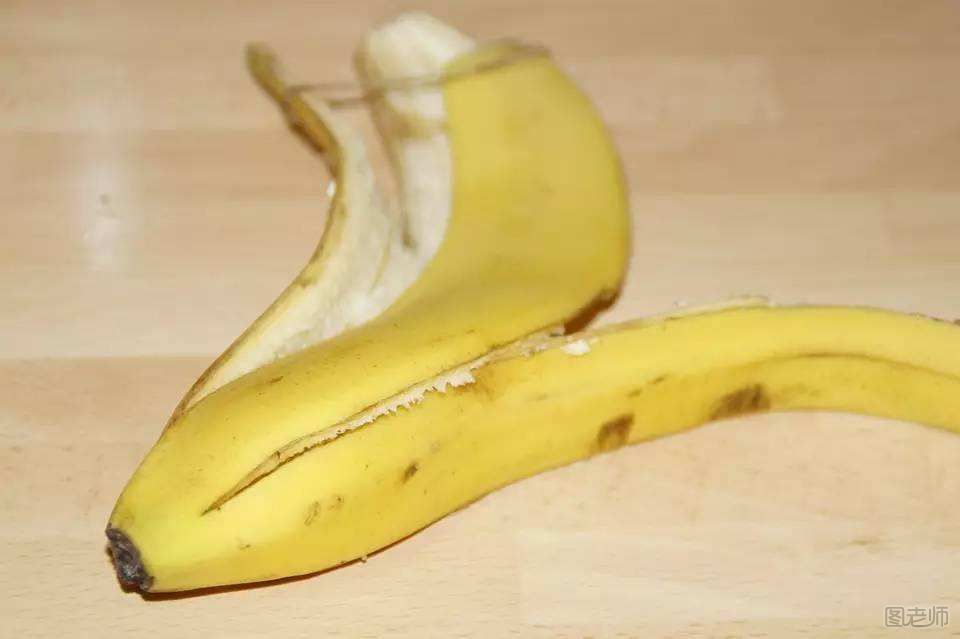 香蕉皮怎么去淤青