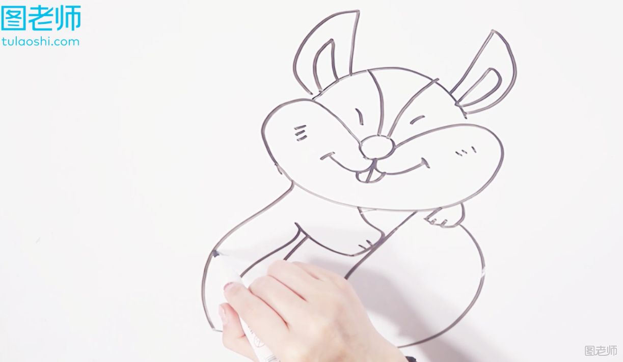 开心的小松鼠简笔画教程 小松鼠要怎么画