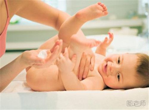 宝宝容易湿疹怎么办 婴儿湿疹的偏方