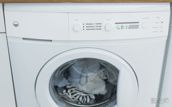 洗衣机不清洗的危害 正确的洗衣机清洁方法