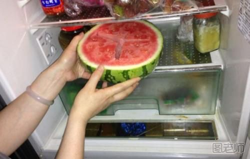 西瓜放冰箱可以放多久 西瓜怎么放冰箱冷藏