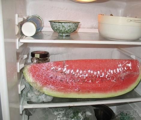 西瓜放冰箱可以放多久 西瓜怎么放冰箱冷藏