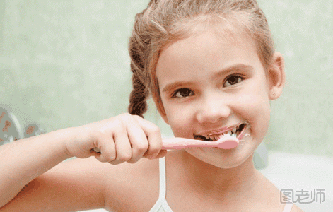 给孩子选电动牙刷要慎重 电动牙刷略显优势