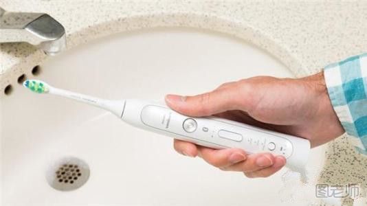 电动牙刷具有三大优点 如何正确使用电动牙刷