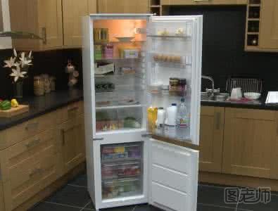 冰箱漏水的几种原因 冰箱漏水的处理办法