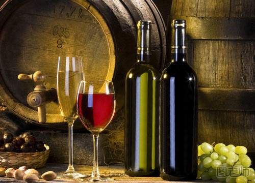 白葡萄酒杯和红葡萄酒杯的区别 怎么正确选择酒杯