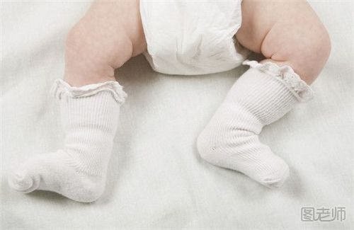 宝宝穿袜子要注意什么