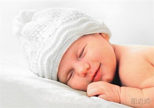宝宝睡眠问题有哪些 宝宝睡觉为什么会笑.jpg