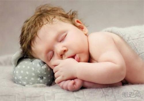 宝宝睡觉很轻怎么办 宝宝不爱睡觉怎么办.jpg
