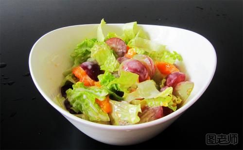 怎么吃蔬菜沙拉减肥 哪些沙拉吃着减肥.jpg