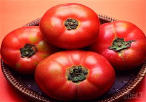 秋天西红柿为什么不能空腹吃 这些原因你需要了解.jpg