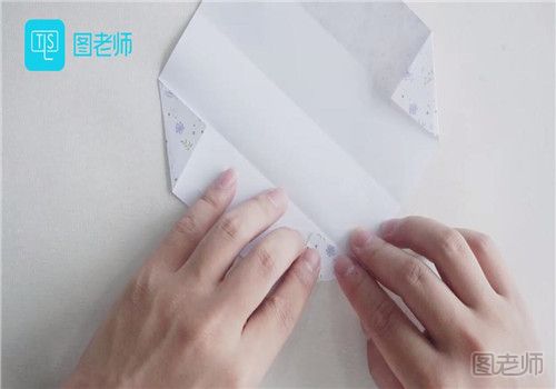 简单小船折纸怎么折.jpg