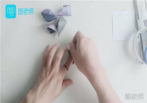 手工折纸花朵