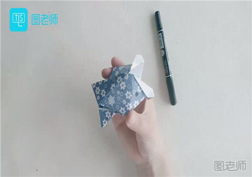 亲吻鱼的折纸方法